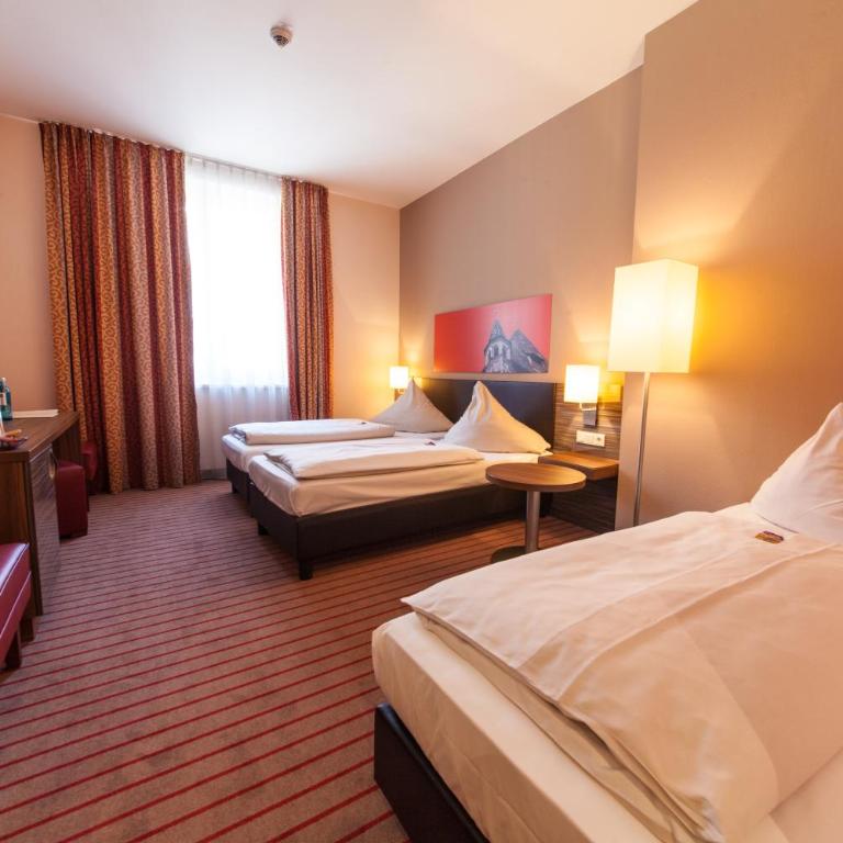 Novina Hotel Tillypark - Triple Room - 3