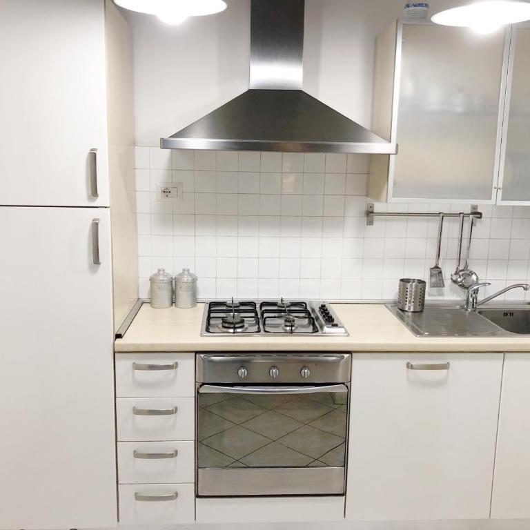 Apartment With Garden - Appartamento con 2 Camere da Letto - 9
