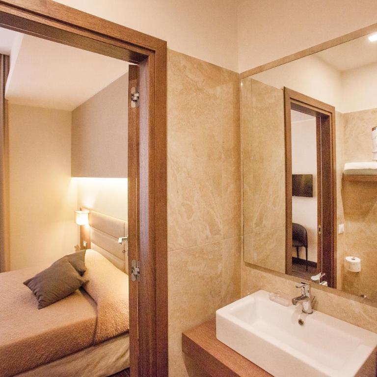 B&B Dimora San Felice - Camera Matrimoniale Classic - 5