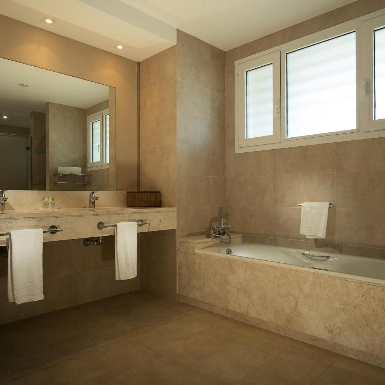 Suites Puerto Sherry - Apartamento Deluxe de 3 dormitorios - 12