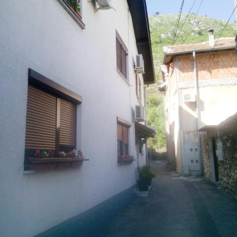 Guesthouse NO.27 - Mala Dvokrevetna Soba sa Bračnim Krevetom - 2