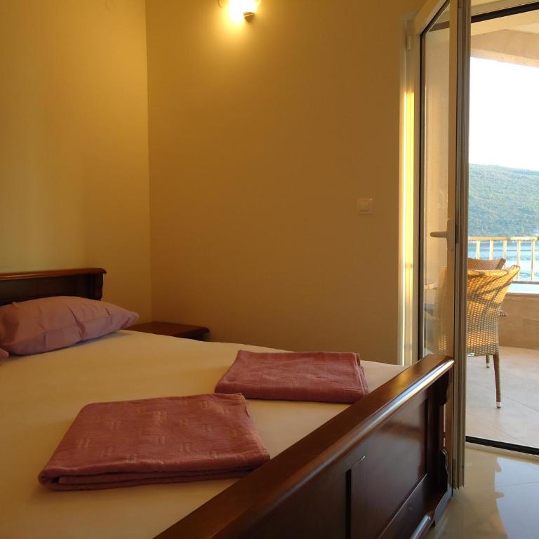 Apartmani Krivokapic - Apartment with Sea View - 3