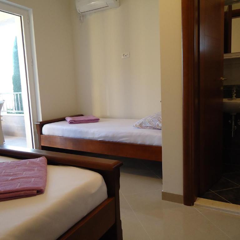 Apartmani Krivokapic - Apartment with Sea View - 6