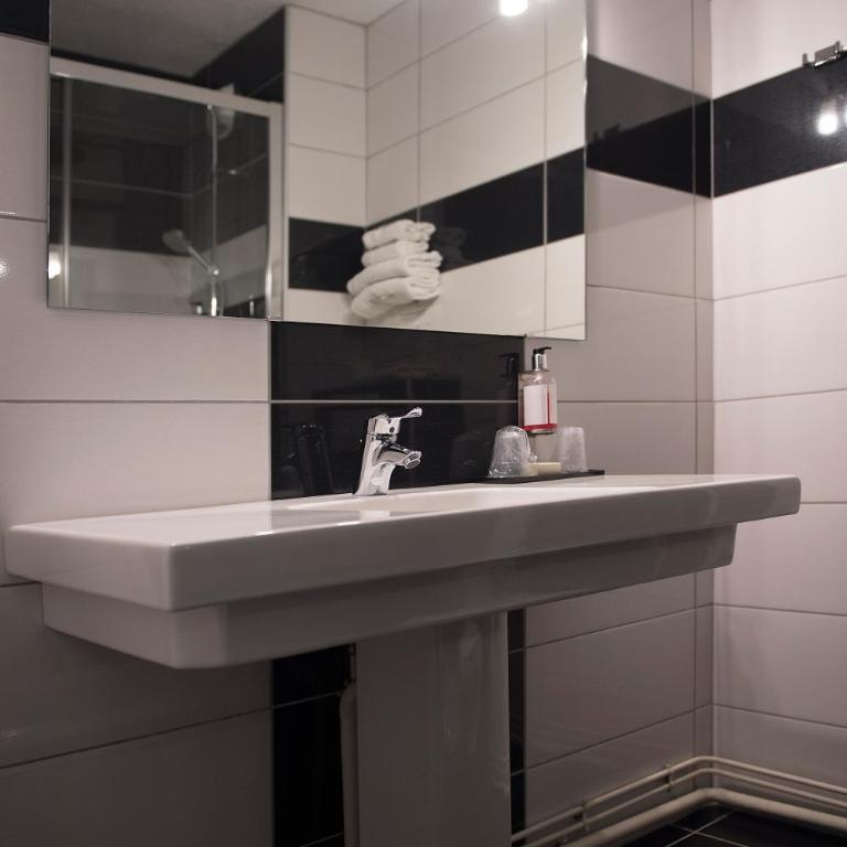 Logis Hôtel Murtel - Habitación Doble Económica - 2 camas - Ático - 5