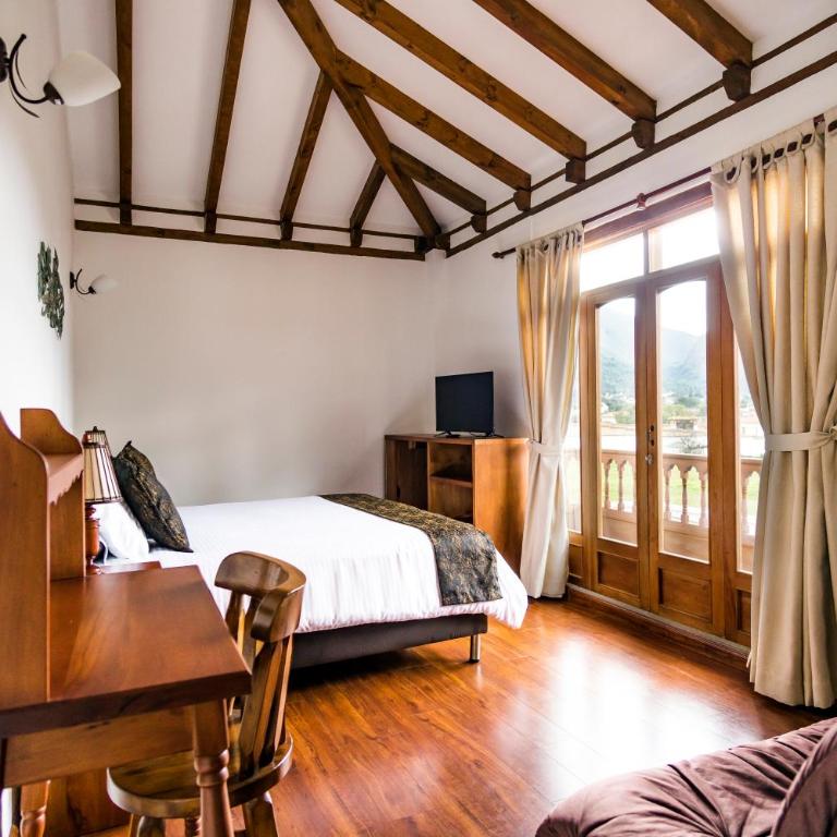 Hotel El Giro - Habitación Doble Deluxe con balcón - 5