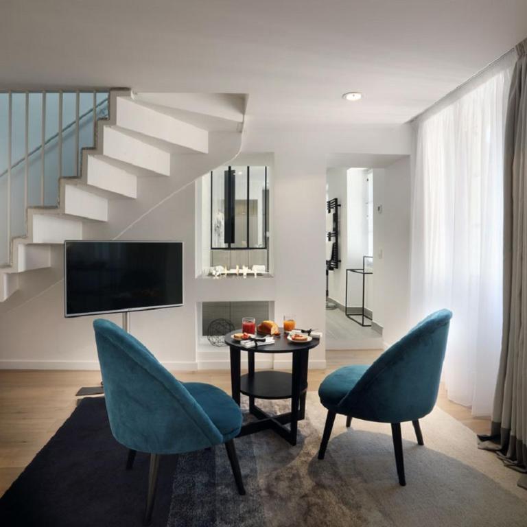 Petit Hôtel Confidentiel - Duplex Suite with Balneo - 6