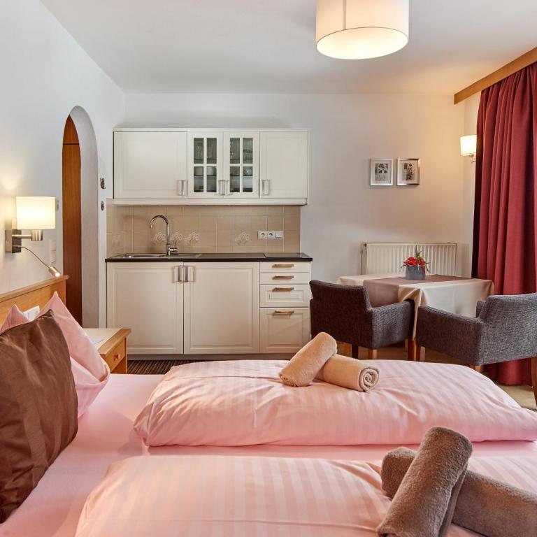 Apartments Neue Post - Studio - 5