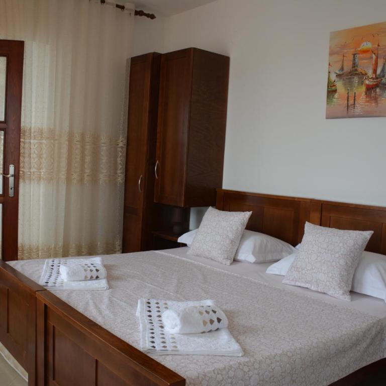 Villa Marinero - Two-Bedroom Apartment - 20