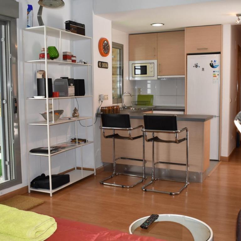 Armengual Centro Apartments FREE PARKING By Easytrip - Estudio con terraza - 13