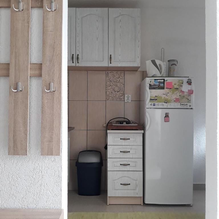 Duke - One-Bedroom Apartment - 10