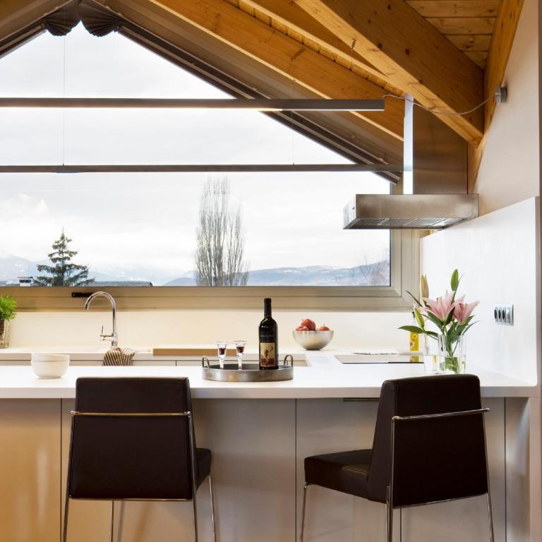 Apartaments Boutique la Torreta del Llac - Loft Apartment mit See- und Bergblick - 16
