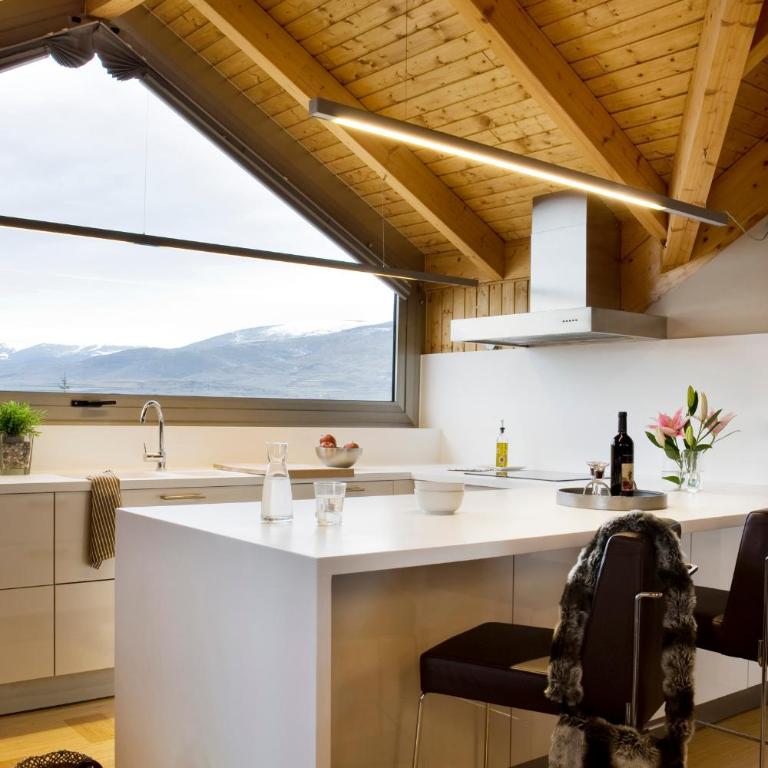 Apartaments Boutique la Torreta del Llac - Loft Apartment mit See- und Bergblick - 41