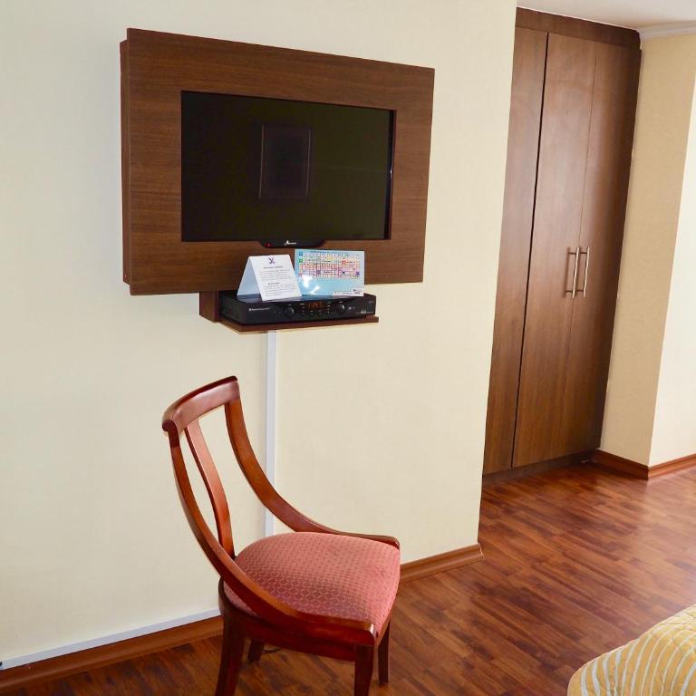 Hotel 6 De Diciembre - Habitación Individual - 6