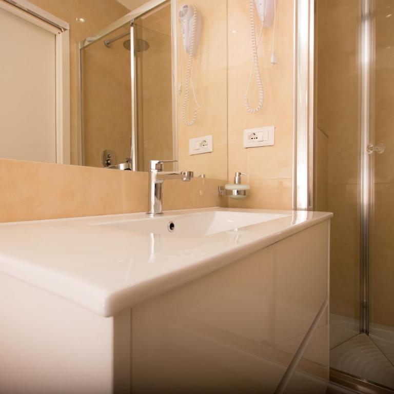 Sant'Ivo Apartments - Camera Matrimoniale con Bagno Privato - 6