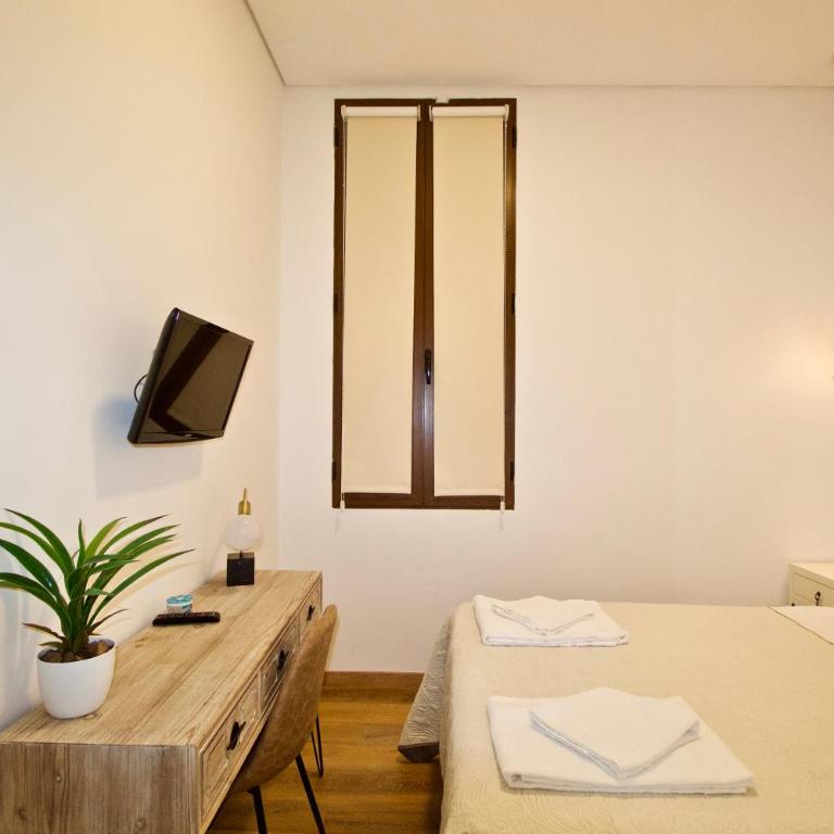 The Bridge Huertas - Hostal - Double Room - 9