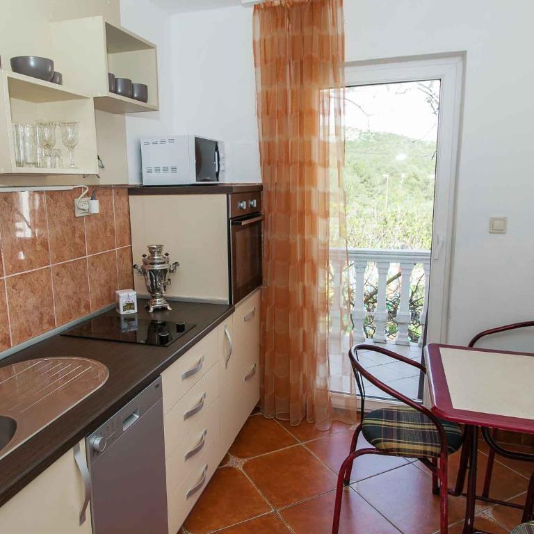 Maki Apartments - Plavi Horizonti Beach - Apartman sa 2 Spavaće Sobe i Terasom - 3