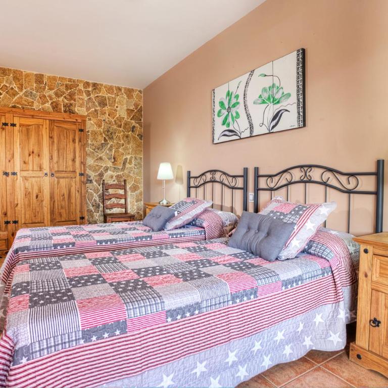 Villa Romana - Five-Bedroom Villa (10 Adults) - 11