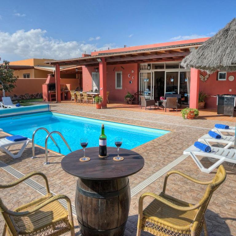 Villa Romana - Five-Bedroom Villa (10 Adults) - 1
