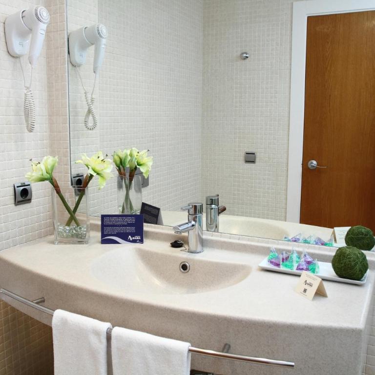Hotel Albahia Alicante - Family Room (2 Adults + 2 Children) - 5