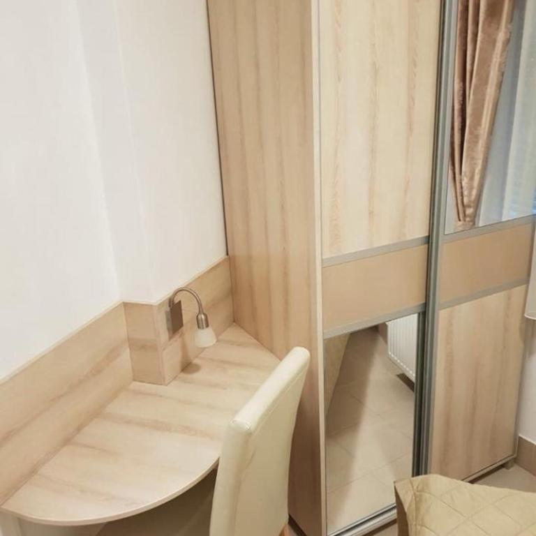 Holiday Wing Apartment 2 - Apartman - 35