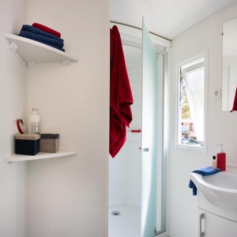 Camping Officiel Siblu le Montourey - Mobile Home 3 Chambres 8 Personnes « Bien-Être Signature » Avec Climatisation - 5
