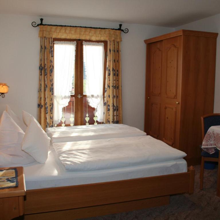 Gästehaus Marianndl - Doppelzimmer mit Balkon - 18