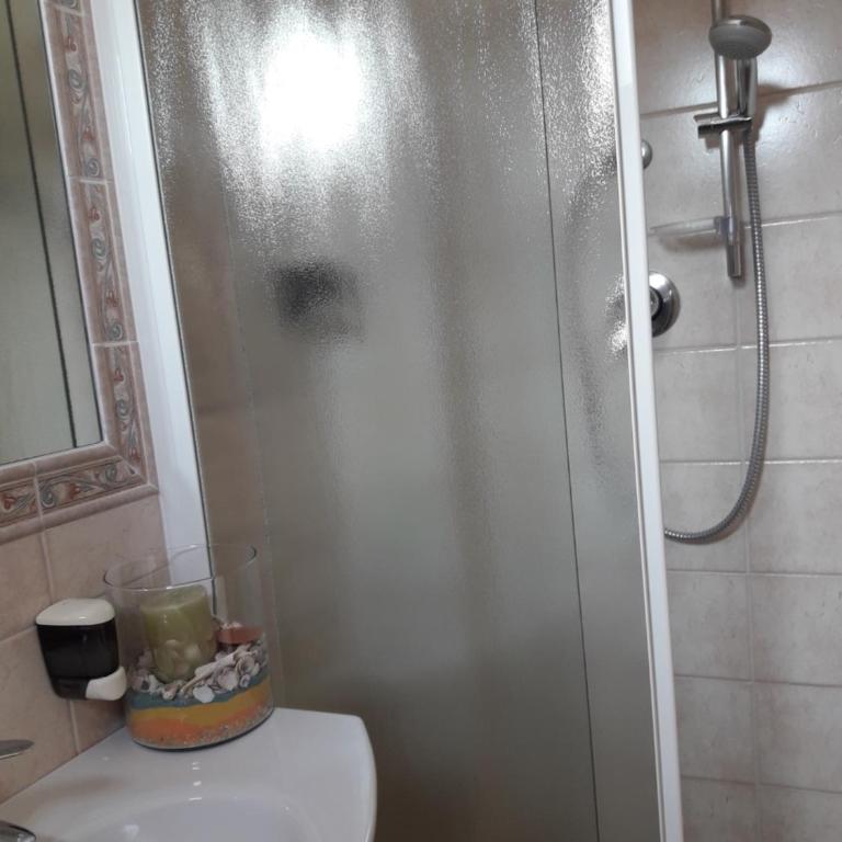 Hotel Venus - Quadruple Room with Balcony - 1