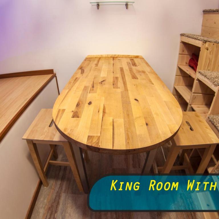 4Roomz - Camera King con Vasca Idromassaggio - Su 2 Livelli - 7