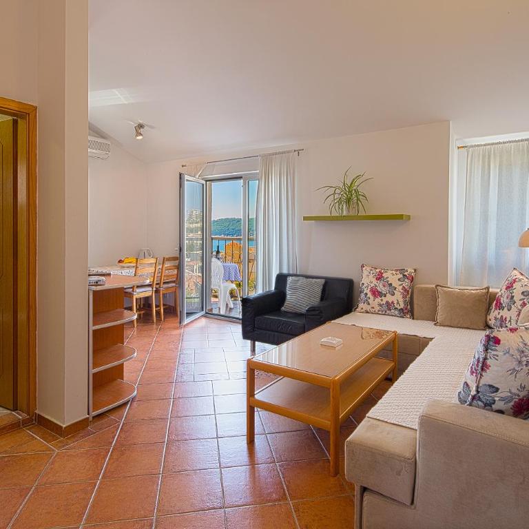 Apartments Bloom Bečići - Apartment with Sea View - 4