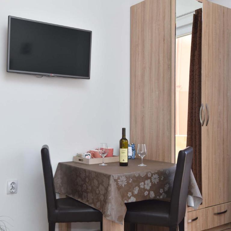 Apartments Jelušić - Studio Apartman - 9