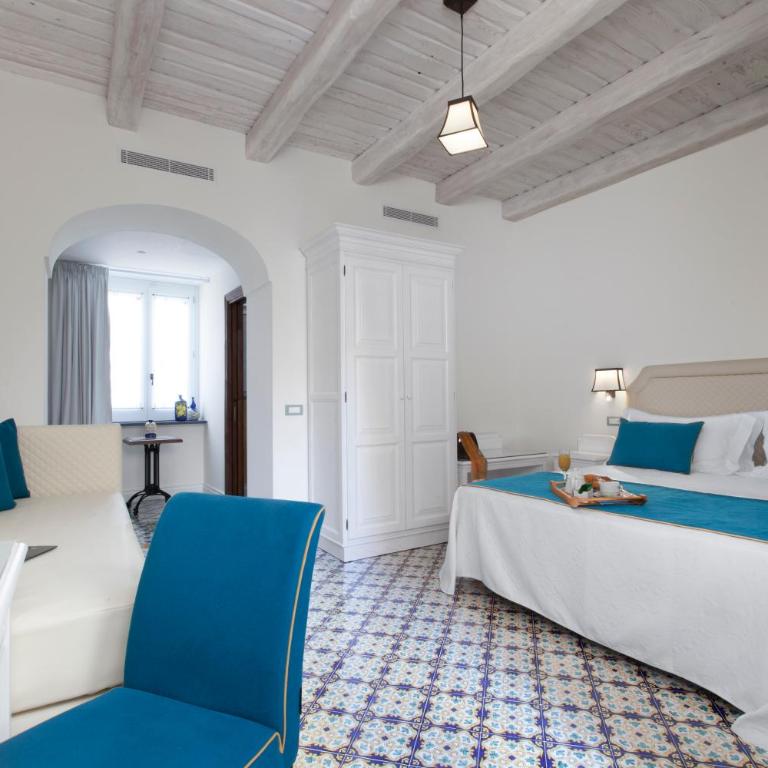 Palazzo delle Grazie - Deluxe Double Room with Balcony - 2