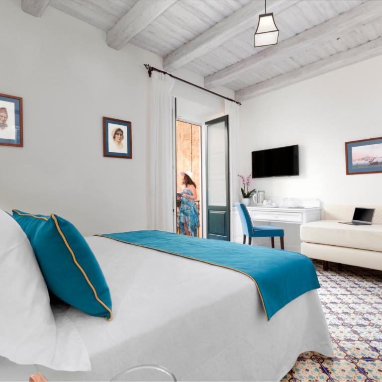 Palazzo delle Grazie - Deluxe Double Room with Balcony - 8