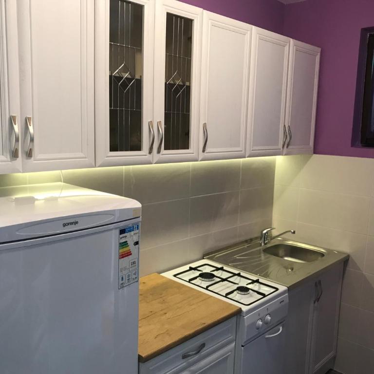 Apartmani Novakovic - Apartment with Balcony - 14