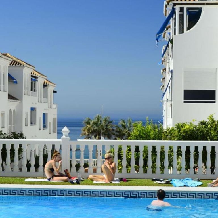 Nice apartment in Fuentes de Nerja - Apartamento - 5