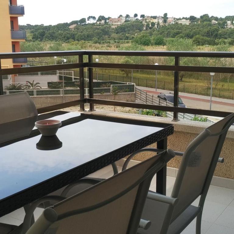 Playa y golf La Pineda - Apartment with Balcony - 13