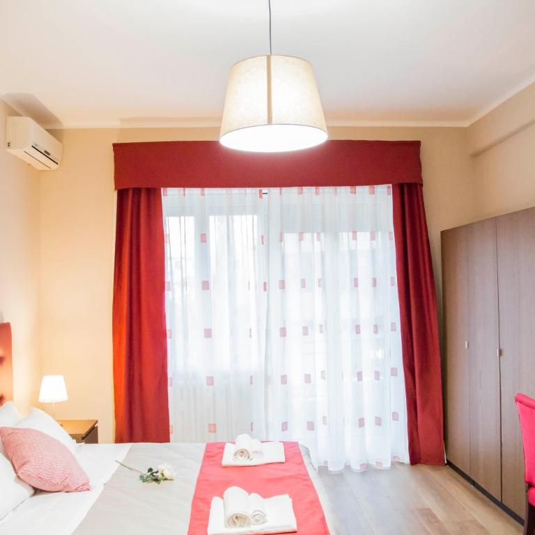 Vatican Suite 383 - Family Room with Private Bathroom - 5