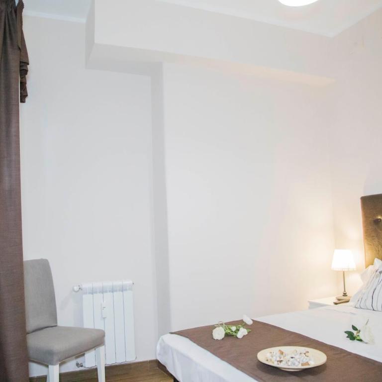 Vatican Suite 383 - Double Room with Private External Bathroom - 4