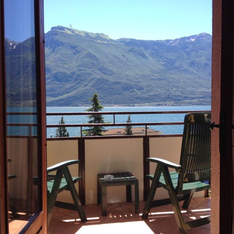 Hotel Limone - Camera Matrimoniale con Vista Lago - 5