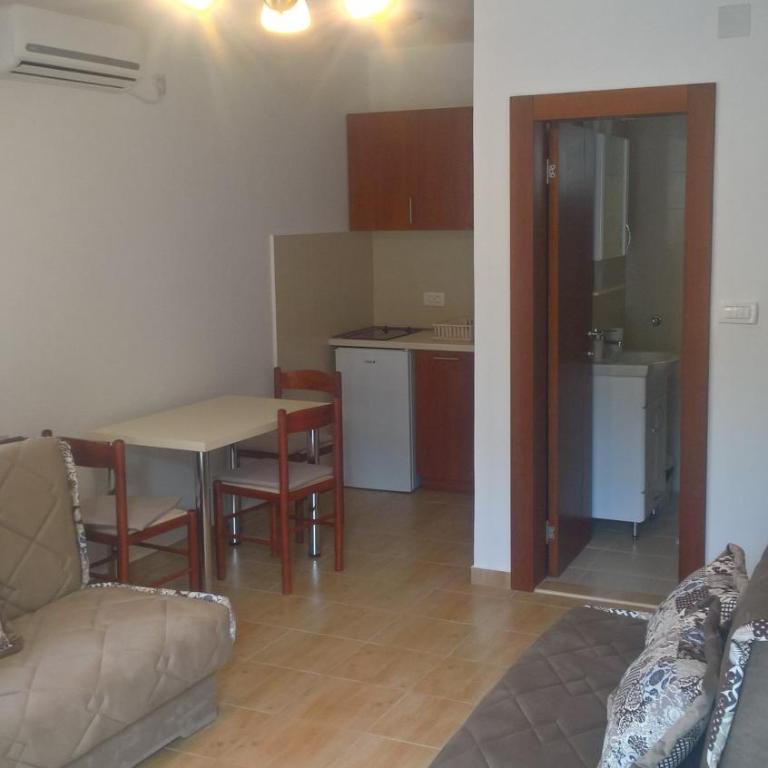 Studio Apartments 6 Palmi - Superior Apartman - 14