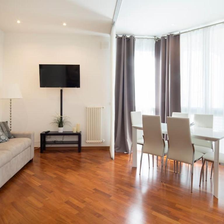 Modern sunny apartment in residental area - Apartment - 6