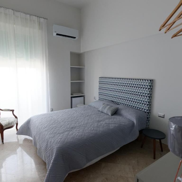 B&B Questa casa non e'un albergo - Double Room with Private Bathroom - 6