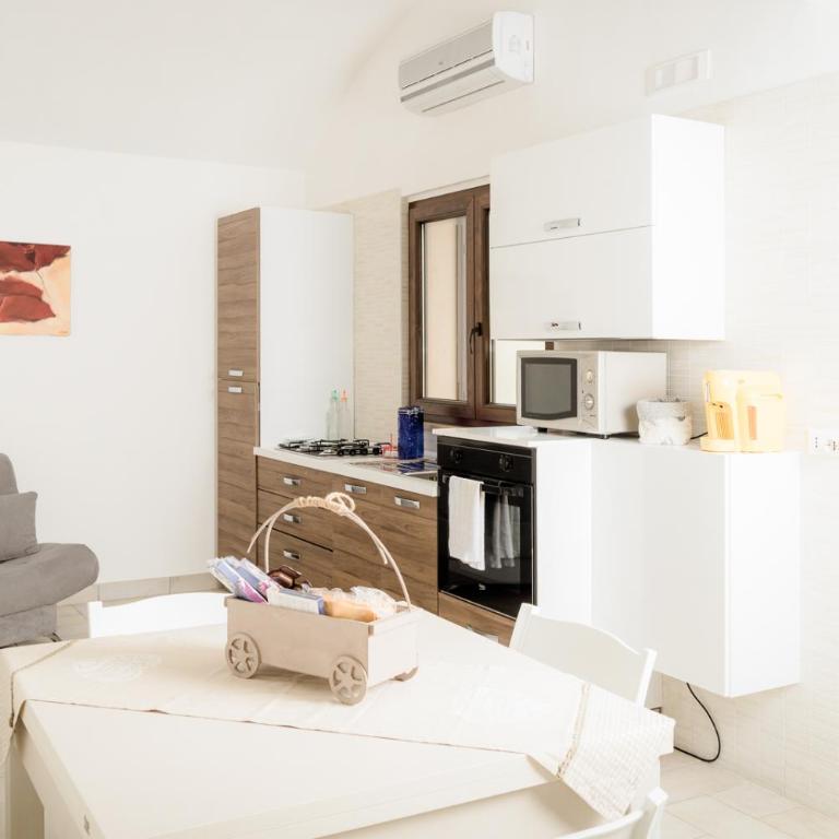 La Casetta Appartamenti - Apartment - 1