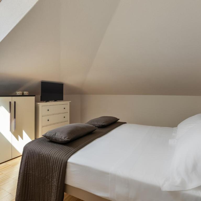 Vialeromadodici Rooms & Apartments - Appartamento con Terrazza - 11