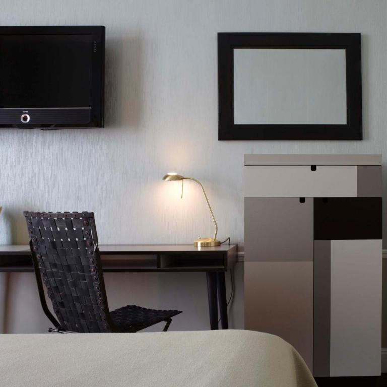 Hôtel Thérèse - Chambre Deluxe - 4