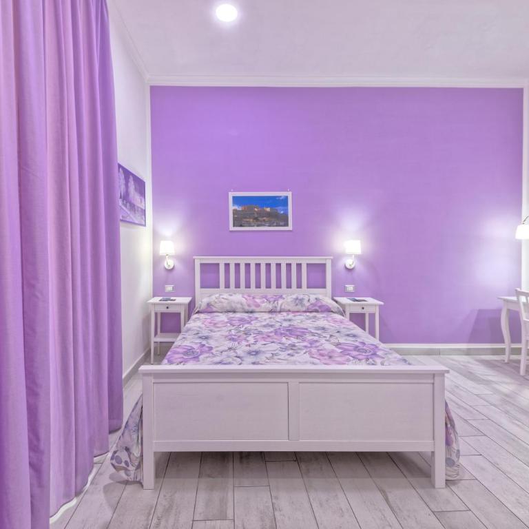 B&B Rest a Napoli - Camera Matrimoniale con Balcone - 5