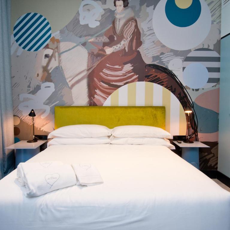 AmazINN Collection Madrid Amor de Dios - Suite with Balcony - 6