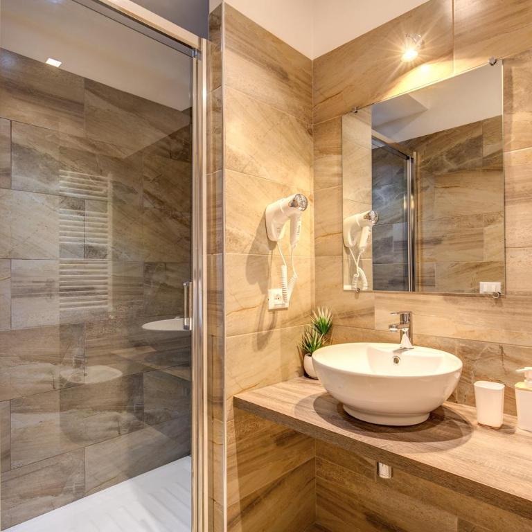 Chester Suites - Camera Matrimoniale - 7