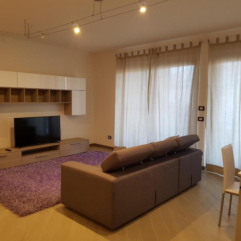 BMP APARTMENT DELUXE 2 JACUZZI RISCALDATA PRIVATA vista Lago di Garda - Apartment mit 2 Schlafzimmern - 39