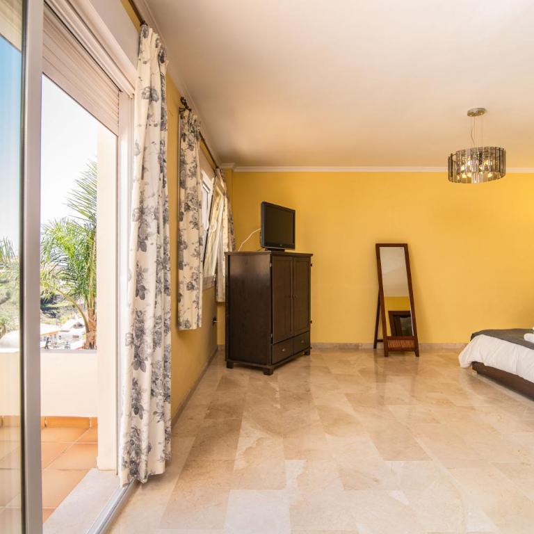 "Ample Villa at Benalmádena Coast" - Villa - 12