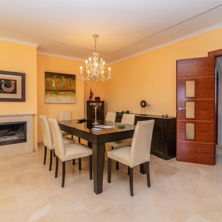 "Ample Villa at Benalmádena Coast" - Villa - 5